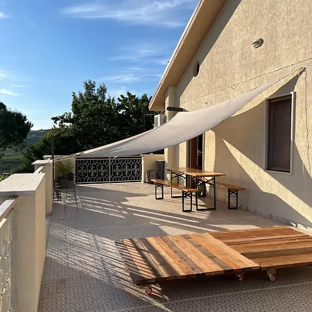 Flavia 21 Bed & Breakfast
